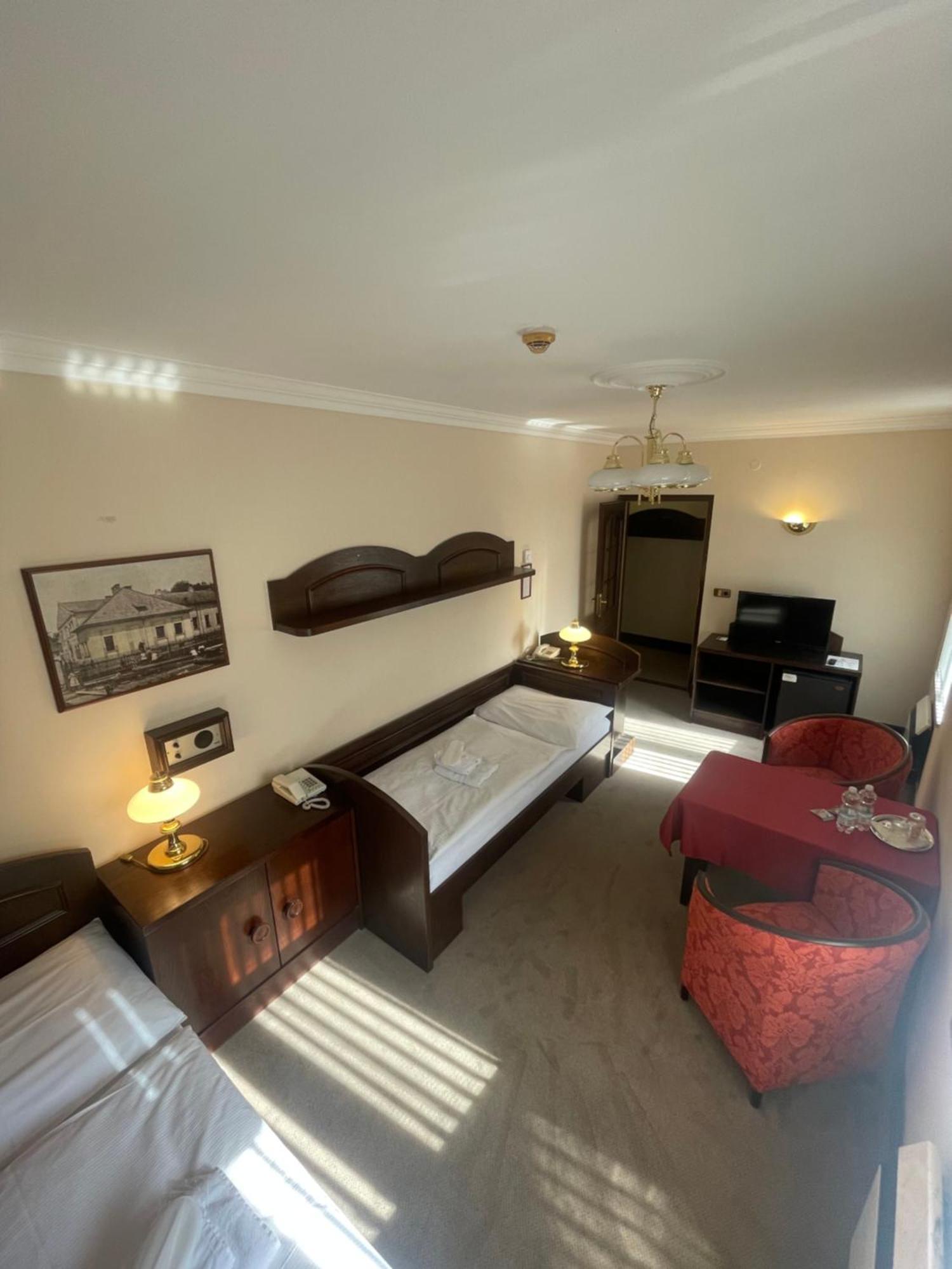צסקא טרבובה Hotel Bravo מראה חיצוני תמונה