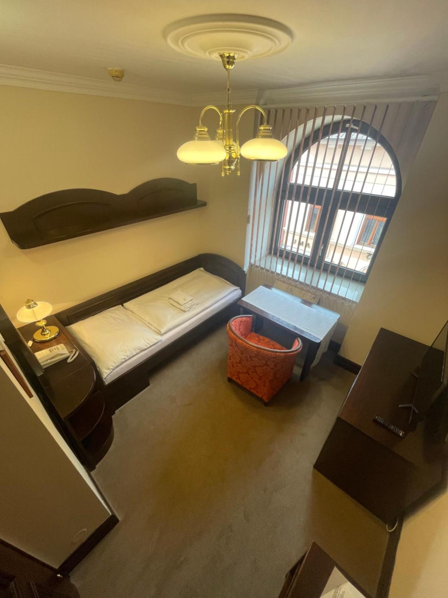 צסקא טרבובה Hotel Bravo מראה חיצוני תמונה